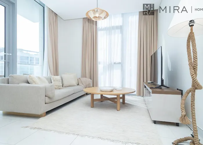 Mira Holiday Homes - Amazing And Cosy 1 Bedroom With Balcony In Mbr
